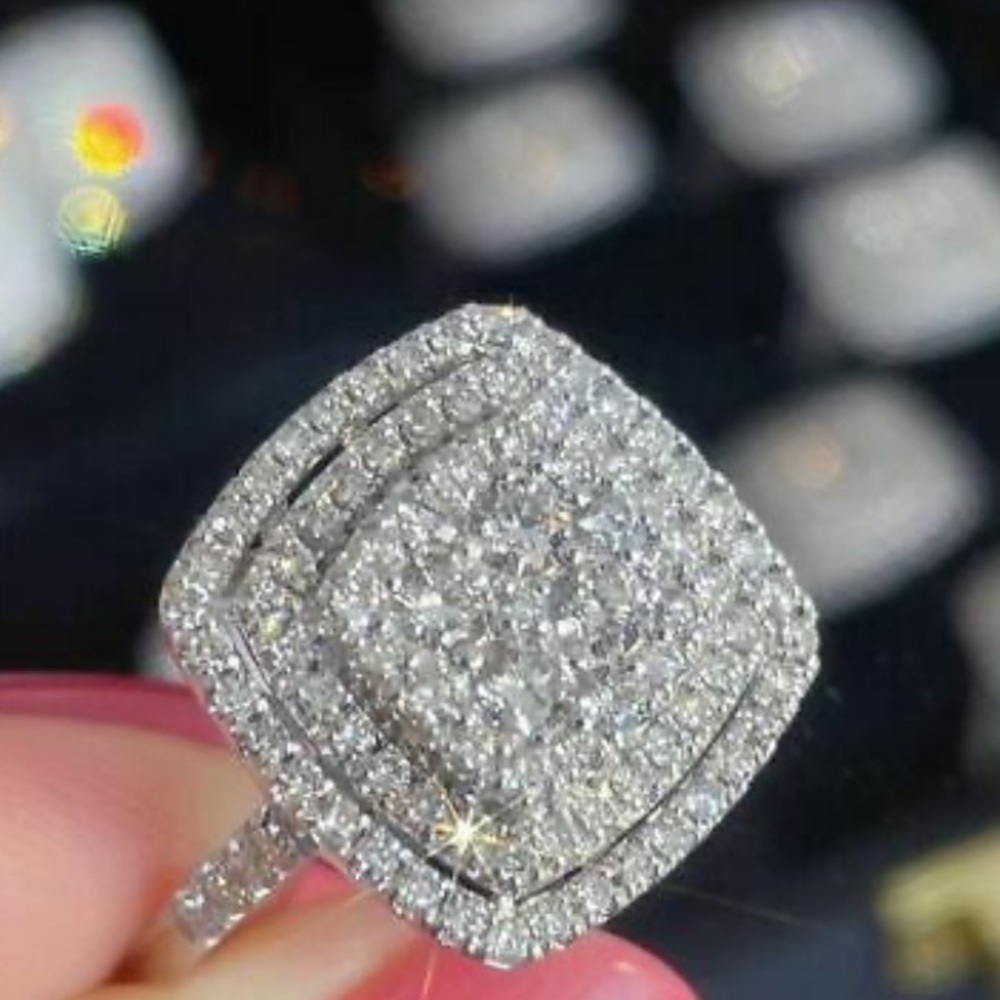 New 925 Sterling silver diamond ring